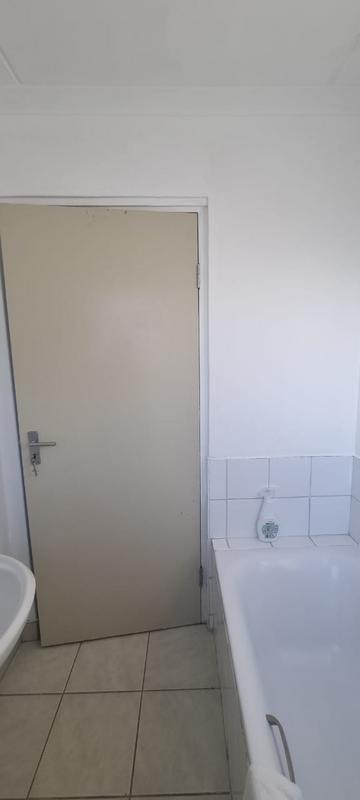 2 Bedroom Property for Sale in Maitland Western Cape